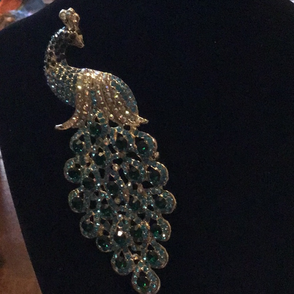 Peacock brooch